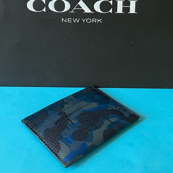NWT Coach Card Case With Camo Print Blue/Midnight Navy - Picture 5 of 6